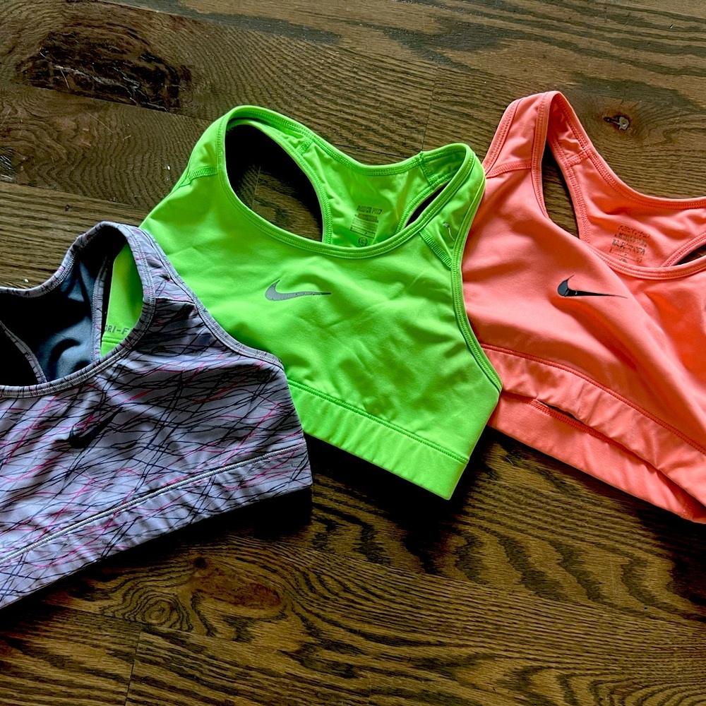 Nike dri fit sports bra bundle